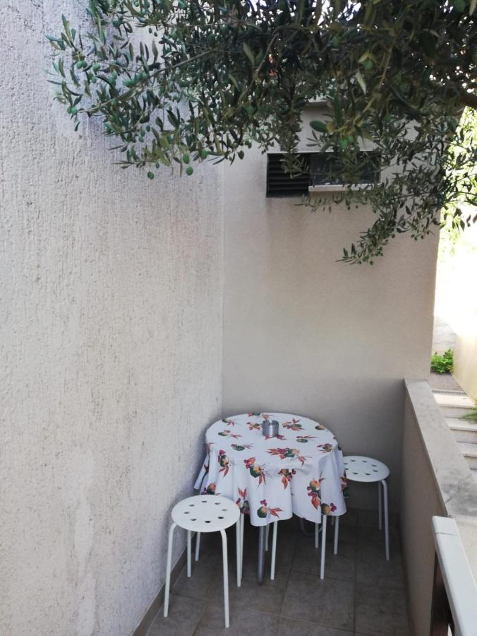 Apartments By The Sea Mavarstica, Ciovo - 2043 Trogir Exterior photo